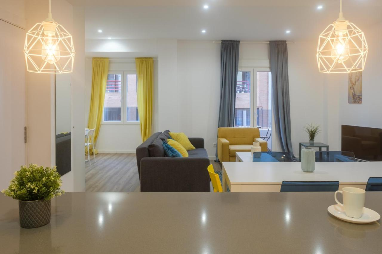 Bright, Brand New & Very Comfortable Apartment Valência Exterior foto